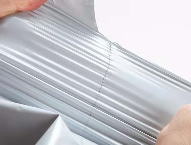 磁白色快递袋-04