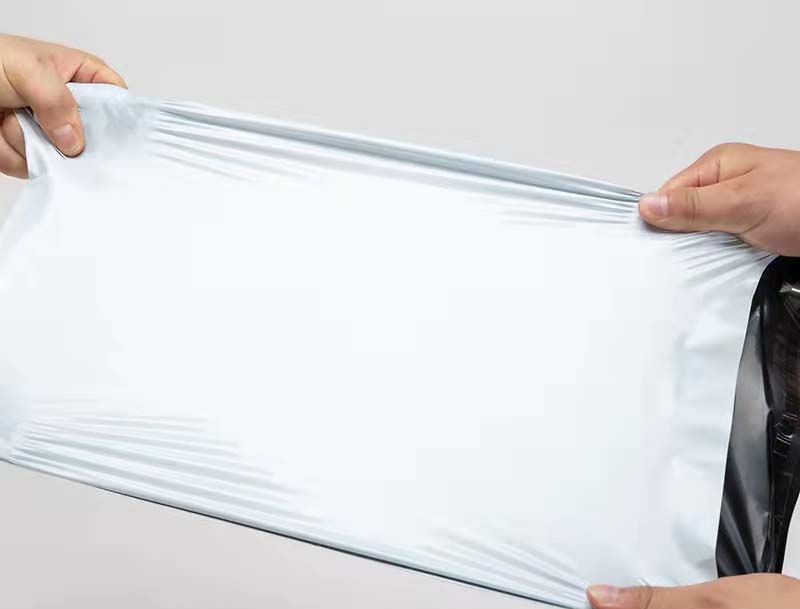 磁白色快递袋-02